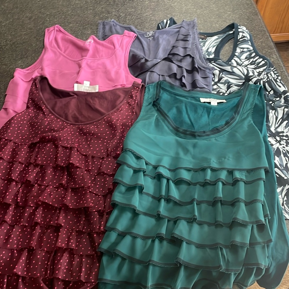 1 Limited & 4 Loft decorative tanks